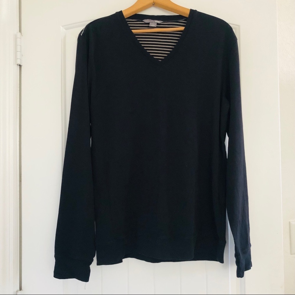 H&M Men’s V-Neck long sleeve shirt